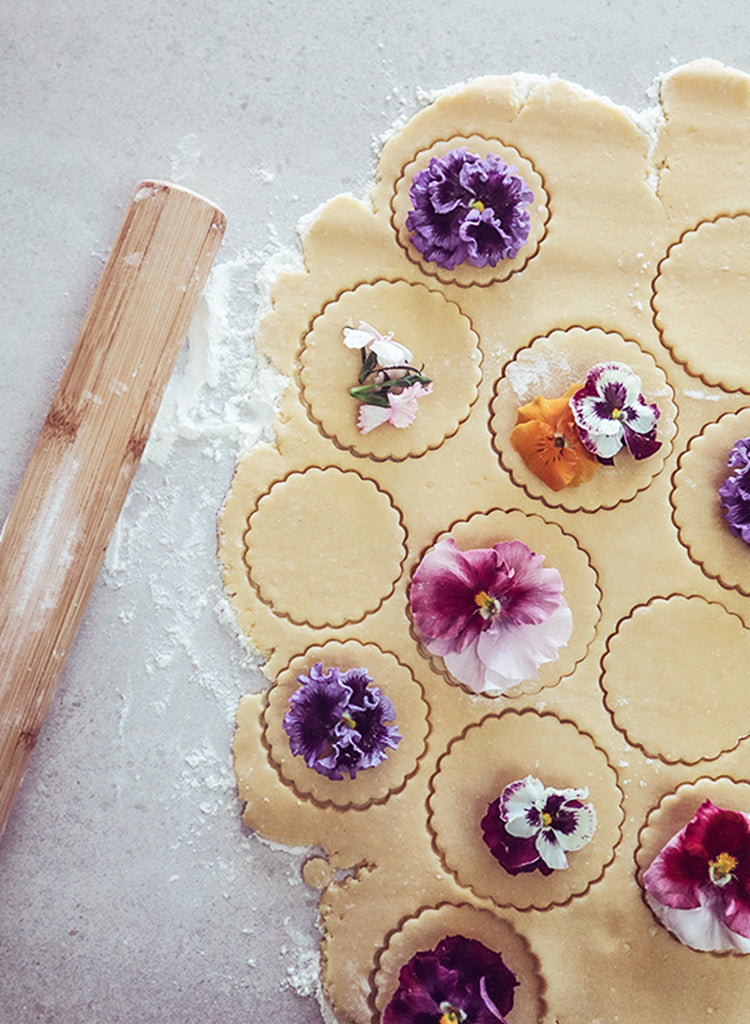 How To Make Edible Flower Shortbread Cookies